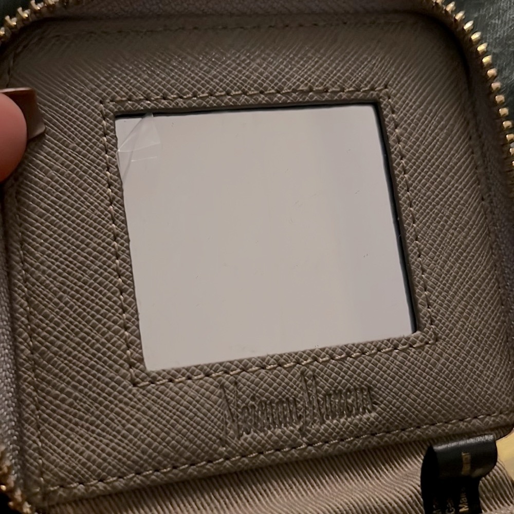 Neiman Marcus Makeup Accessory Bag - Picture 4 of 5